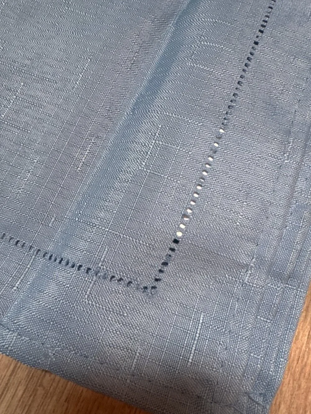 Alison Hemstitch includes napkins